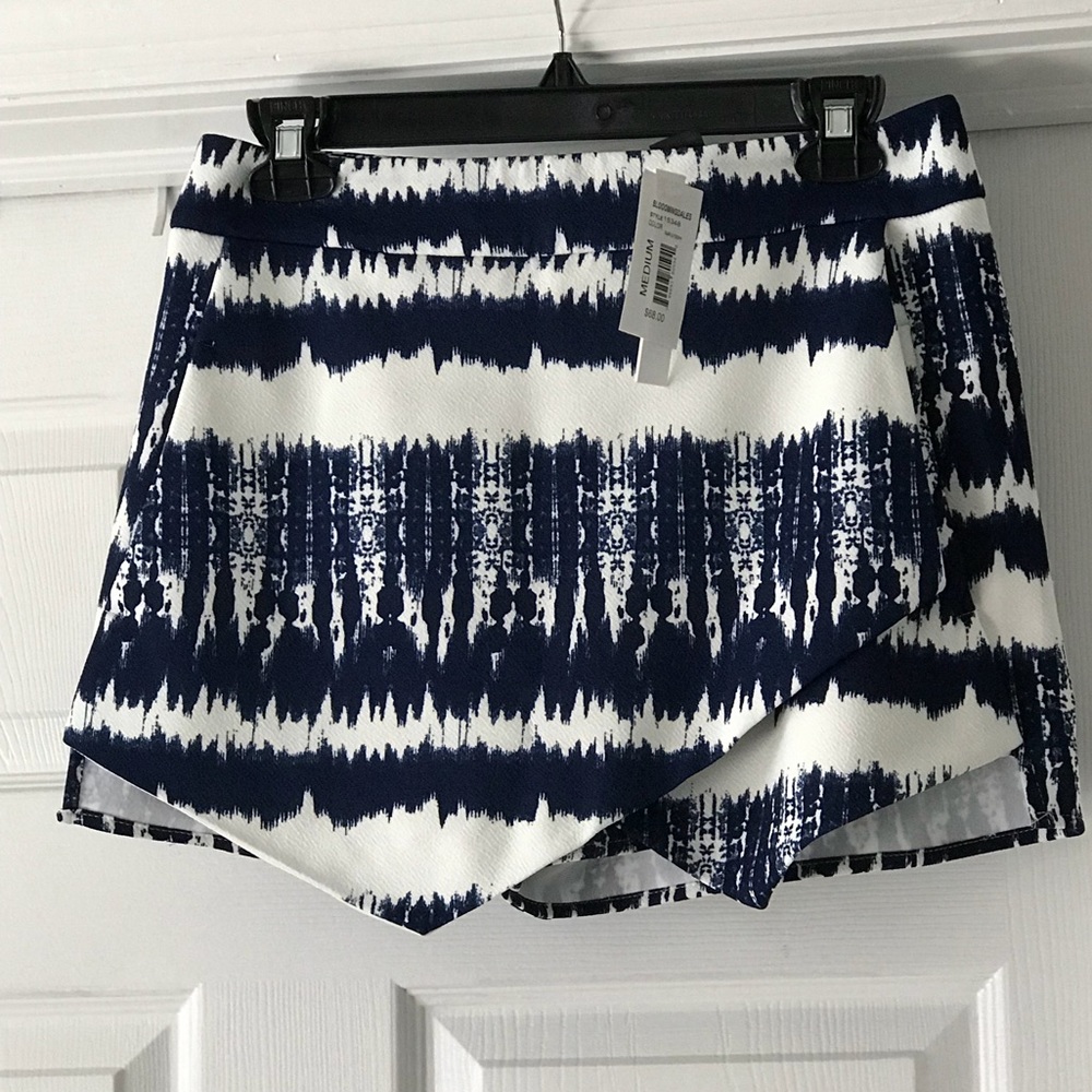 AQUA PRINTED SKORT (SHORTS WITH A SKIRT FRONT)